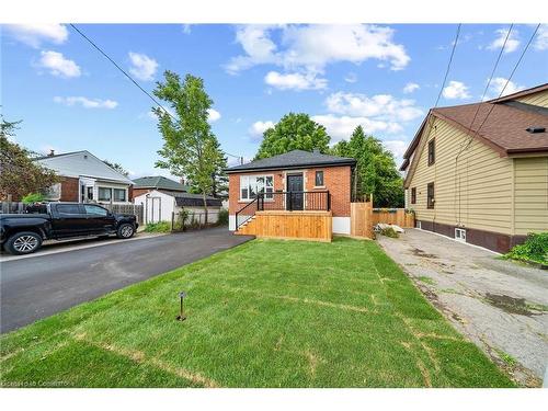 875 Fennell Avenue E, Hamilton, ON - Outdoor