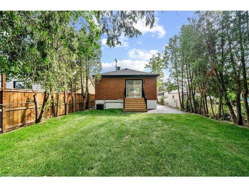 875 Fennell Avenue E, Hamilton, ON - Outdoor