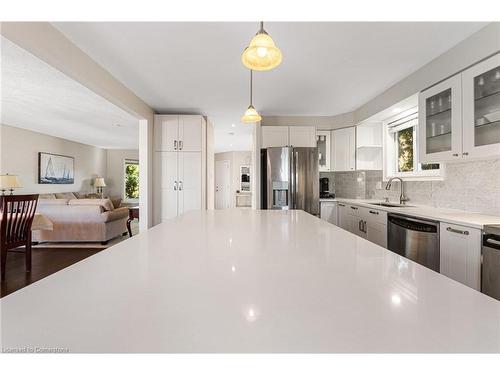 30 Rosewell Street, Hamilton, ON - Indoor Photo Showing Kitchen With Upgraded Kitchen