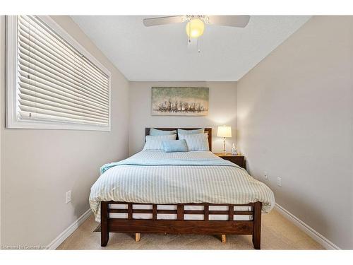 30 Rosewell Street, Hamilton, ON - Indoor Photo Showing Bedroom