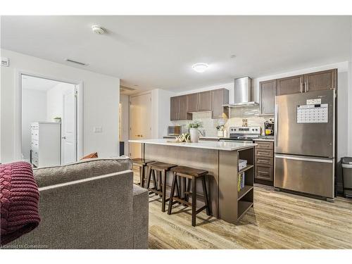 220-1 Redfern Avenue Avenue, Hamilton, ON - Indoor Photo Showing Kitchen