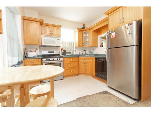 37 Senator Avenue, Hamilton, ON - Indoor Photo Showing Kitchen