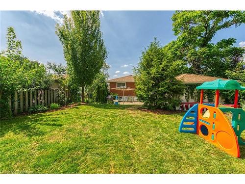 5 Burrwood Drive, Hamilton, ON 