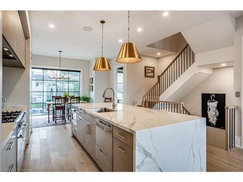 11 Church Street, Ancaster, ON - Indoor Photo Showing Kitchen With Upgraded Kitchen