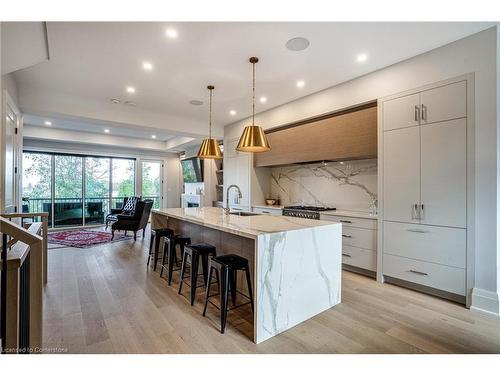 11 Church Street, Ancaster, ON - Indoor Photo Showing Kitchen With Upgraded Kitchen