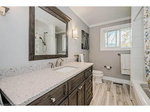 4455 Rogers Road, Burlington, ON - Indoor Photo Showing Bathroom