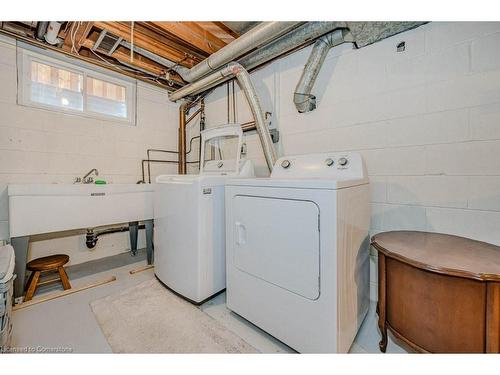 4455 Rogers Road, Burlington, ON - Indoor Photo Showing Laundry Room