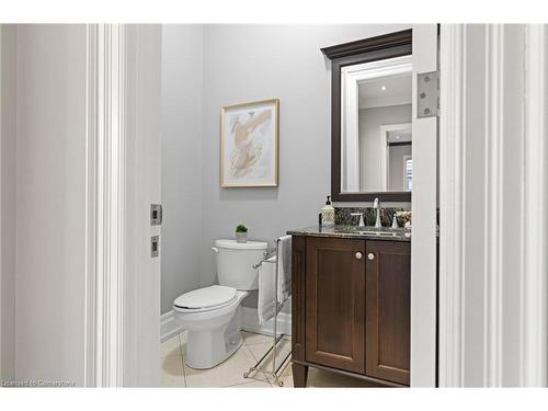 1290 Lakebreeze Drive, Mississauga, ON - Indoor Photo Showing Bathroom