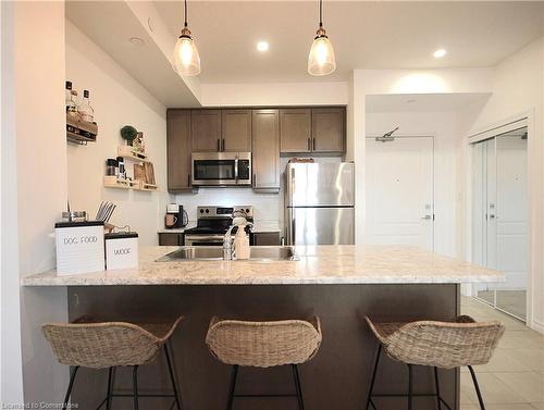 519-101 Shoreview Place, Hamilton, ON - Indoor Photo Showing Kitchen With Stainless Steel Kitchen With Double Sink With Upgraded Kitchen