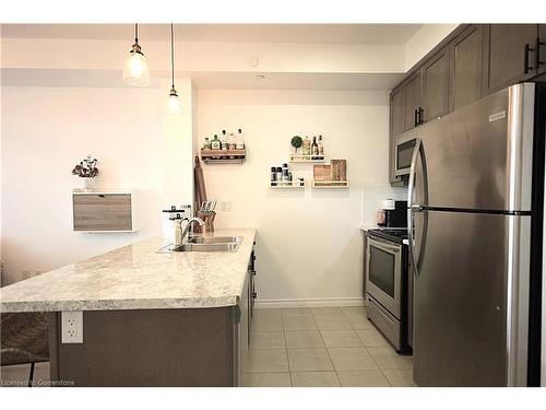 519-101 Shoreview Place, Hamilton, ON - Indoor Photo Showing Kitchen With Stainless Steel Kitchen With Double Sink With Upgraded Kitchen