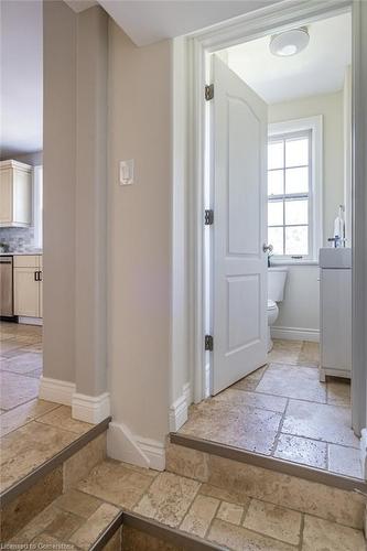 58 Hillcrest Avenue, Hamilton, ON - Indoor Photo Showing Other Room