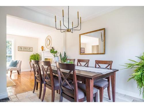 58 Hillcrest Avenue, Hamilton, ON - Indoor Photo Showing Dining Room