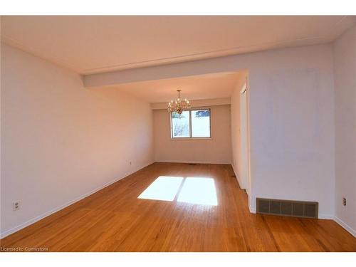 69 San Francisco Avenue, Hamilton, ON - Indoor Photo Showing Other Room