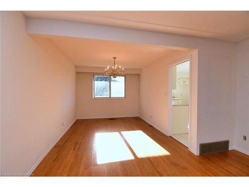 69 San Francisco Avenue, Hamilton, ON - Indoor Photo Showing Other Room