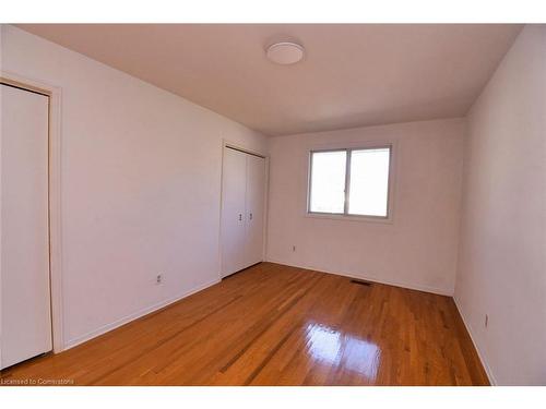 69 San Francisco Avenue, Hamilton, ON - Indoor Photo Showing Other Room