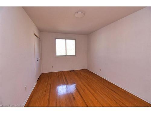 69 San Francisco Avenue, Hamilton, ON - Indoor Photo Showing Other Room