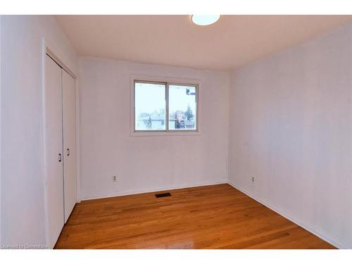 69 San Francisco Avenue, Hamilton, ON - Indoor Photo Showing Other Room