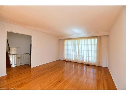 69 San Francisco Avenue, Hamilton, ON - Indoor Photo Showing Other Room