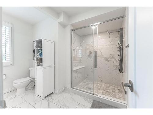 270 Rowntree Drive, Hamilton, ON - Indoor Photo Showing Bathroom