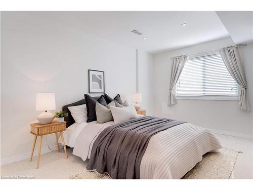 30-4241 Sarazen Drive, Burlington, ON - Indoor Photo Showing Bedroom