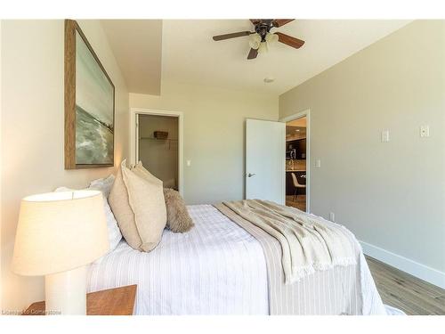 315-551 Maple Avenue, Burlington, ON - Indoor Photo Showing Bedroom