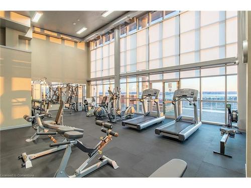 315-551 Maple Avenue, Burlington, ON - Indoor Photo Showing Gym Room