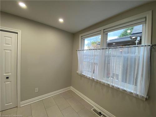 306 Paling Avenue, Hamilton, ON - Indoor Photo Showing Other Room