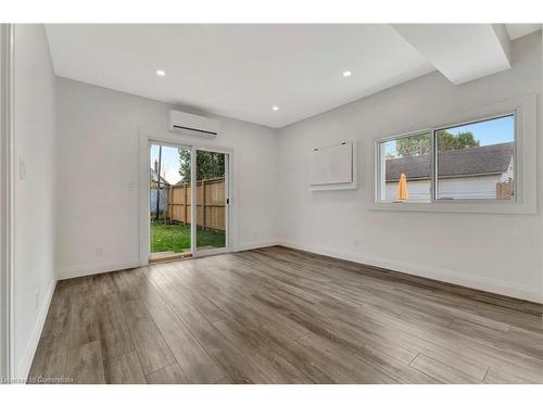 306 Paling Avenue, Hamilton, ON - Indoor Photo Showing Other Room