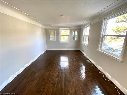 306 Paling Avenue, Hamilton, ON - Indoor Photo Showing Other Room