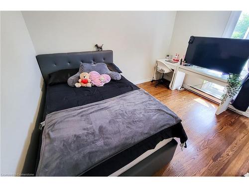 B59-25 Britten Close, Hamilton, ON - Indoor Photo Showing Bedroom