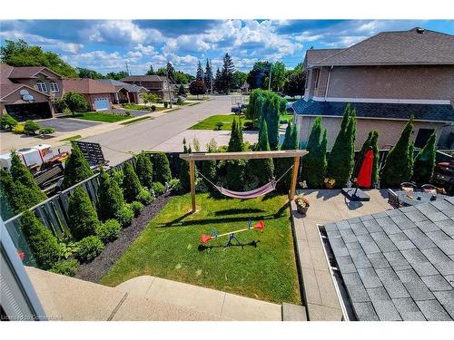 55 Alexsia Court, Hamilton, ON - Outdoor