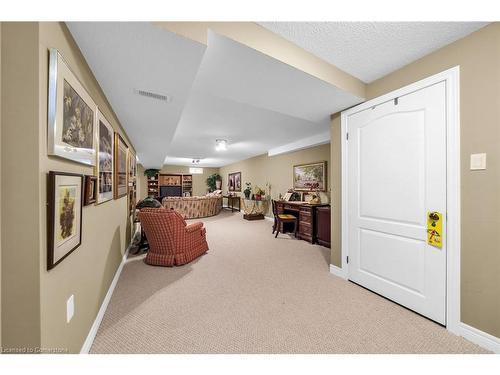 2-61 Cloverleaf Drive, Ancaster, ON - Indoor Photo Showing Other Room