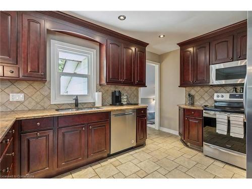 148 Boxley Road, Burlington, ON - Indoor Photo Showing Kitchen With Double Sink