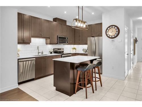 4165 Cassandra Drive, Beamsville, ON - Indoor Photo Showing Kitchen