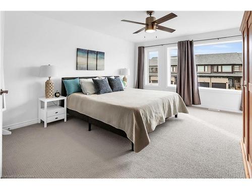 4165 Cassandra Drive, Beamsville, ON - Indoor Photo Showing Bedroom