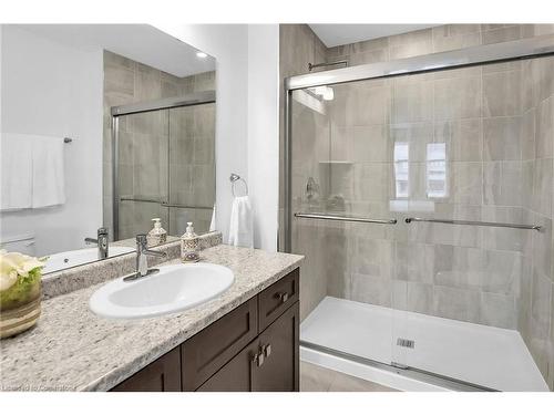 4165 Cassandra Drive, Beamsville, ON - Indoor Photo Showing Bathroom