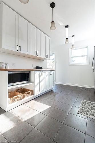 325 Hunter Street W, Hamilton, ON - Indoor Photo Showing Kitchen