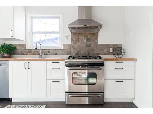 325 Hunter Street W, Hamilton, ON - Indoor Photo Showing Kitchen