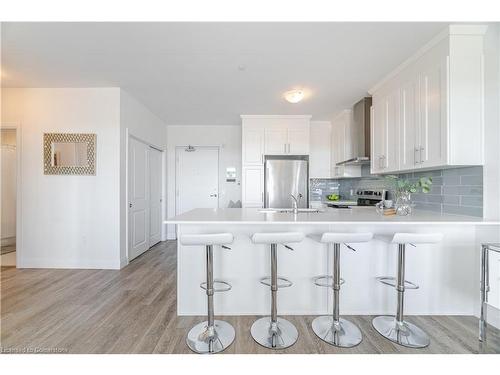 409-1 Redfern Street, Hamilton, ON - Indoor Photo Showing Kitchen With Upgraded Kitchen