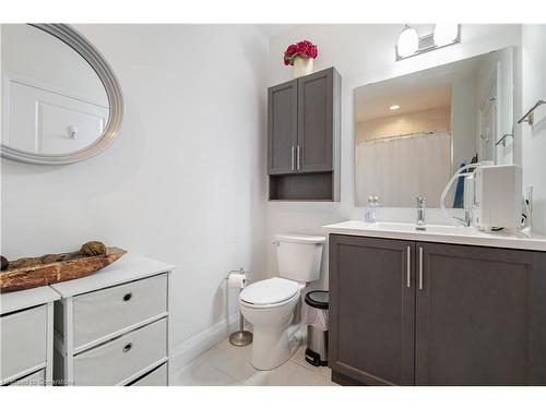 409-1 Redfern Street, Hamilton, ON - Indoor Photo Showing Bathroom