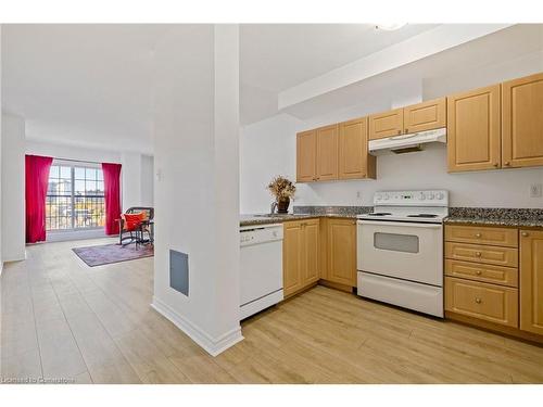 803-135 James Street South Street, Hamilton, ON - Indoor Photo Showing Kitchen