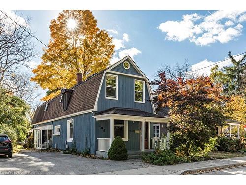 106 Victoria Street, Dundas, ON - Outdoor With Facade