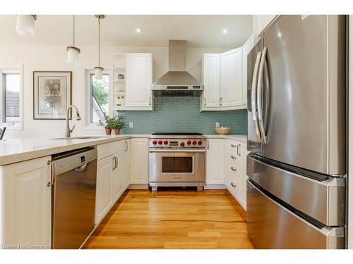 106 Victoria Street, Dundas, ON - Indoor Photo Showing Kitchen With Upgraded Kitchen