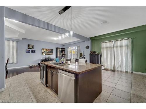 71 Broadoaks Drive, Cambridge, ON - Indoor Photo Showing Kitchen With Double Sink