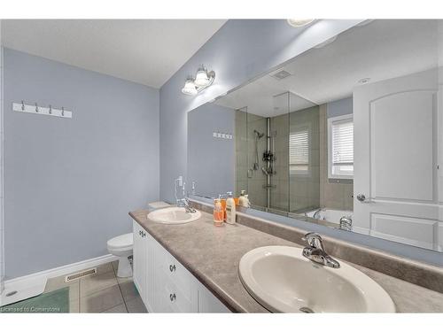 71 Broadoaks Drive, Cambridge, ON - Indoor Photo Showing Bathroom