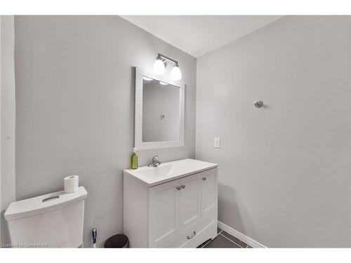 71 Broadoaks Drive, Cambridge, ON - Indoor Photo Showing Bathroom