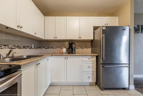 409-75 Glenburn Court, Hamilton, ON - Indoor Photo Showing Kitchen With Stainless Steel Kitchen With Double Sink