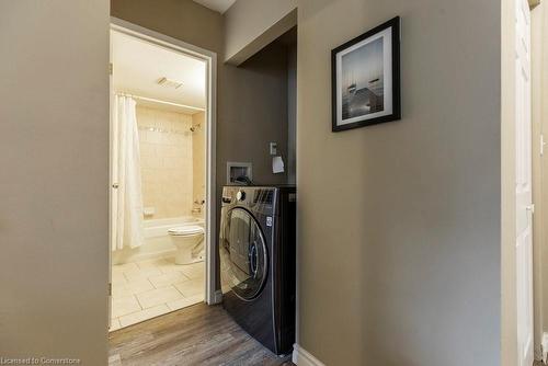 409-75 Glenburn Court, Hamilton, ON - Indoor Photo Showing Laundry Room