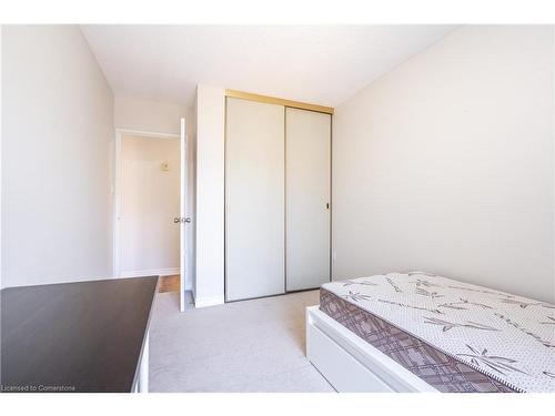 804-1966 Main Street W, Hamilton, ON - Indoor Photo Showing Bedroom