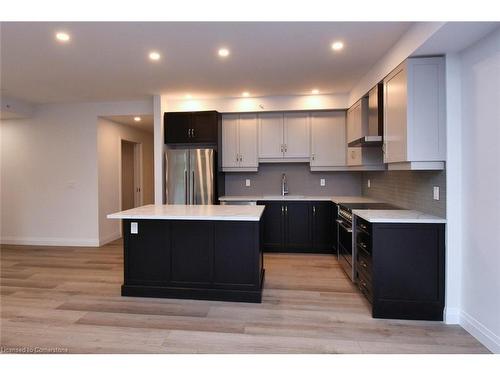 306-153 Wilson Street W, Ancaster, ON - Indoor Photo Showing Kitchen